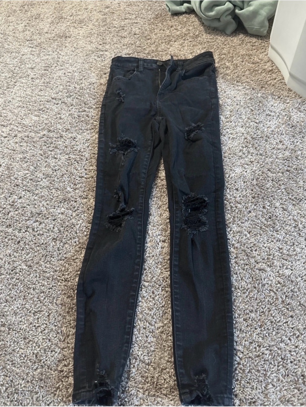 American Eagle Outfitters Black Distressed Skinny Jeans